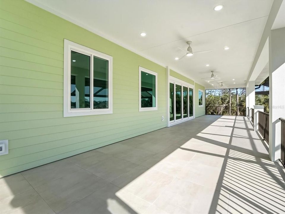 En Venta: $1,599,999 (4 camas, 3 baños, 4840 Pies cuadrados)