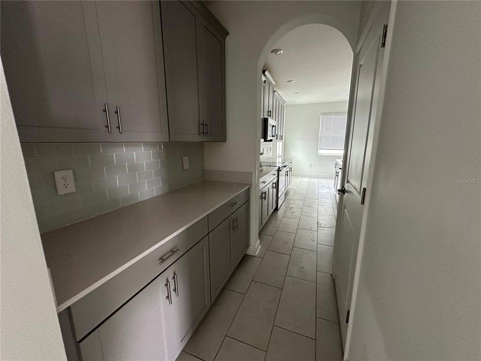 For Rent: $2,695 (4 beds, 2 baths, 2185 Square Feet)