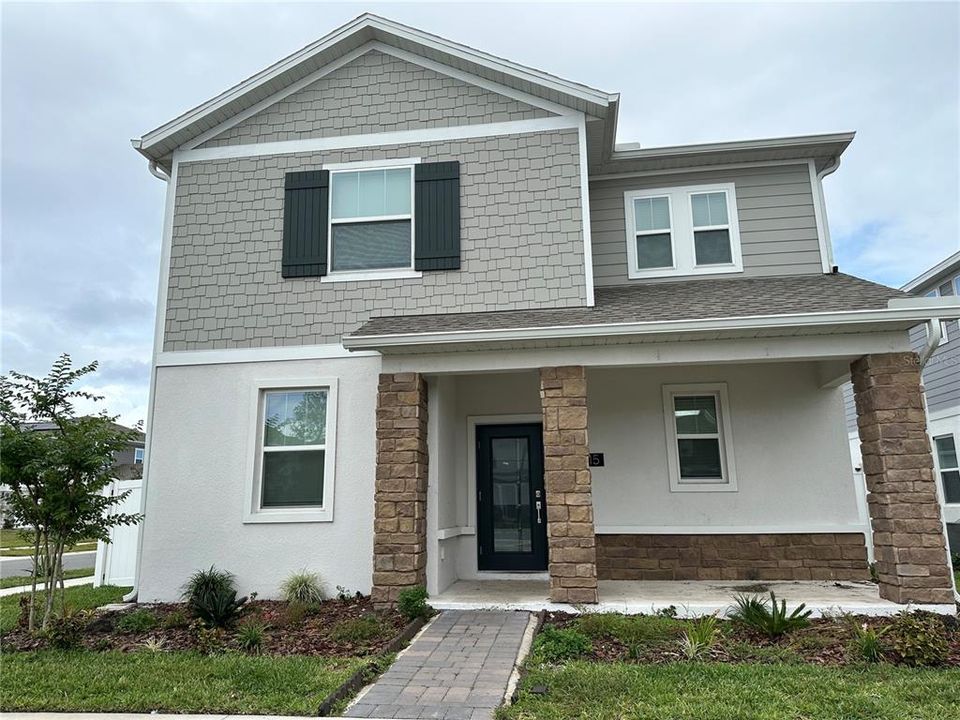 For Rent: $2,695 (4 beds, 2 baths, 2185 Square Feet)