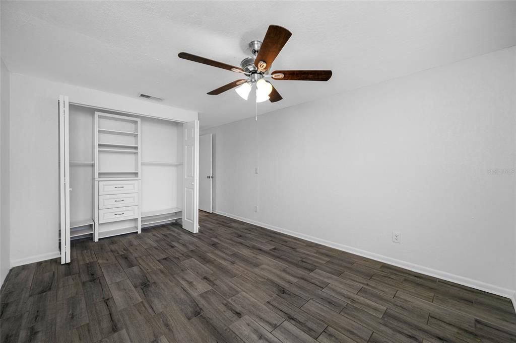 待售: $485,000 (4 贝兹, 3 浴室, 1463 平方英尺)