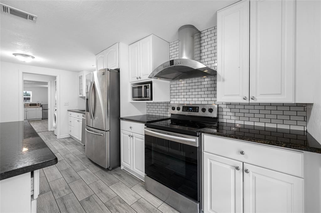 待售: $485,000 (4 贝兹, 3 浴室, 1463 平方英尺)