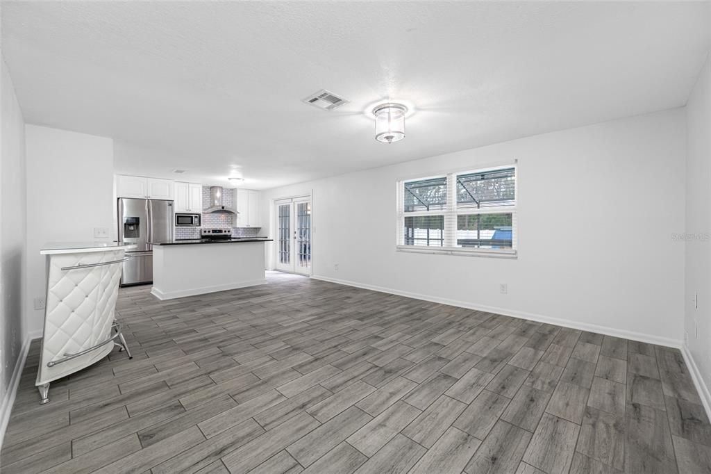 待售: $485,000 (4 贝兹, 3 浴室, 1463 平方英尺)