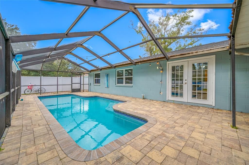 待售: $485,000 (4 贝兹, 3 浴室, 1463 平方英尺)