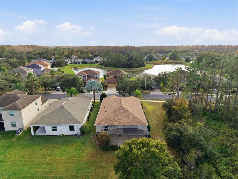 En Venta: $455,000 (4 camas, 3 baños, 2025 Pies cuadrados)