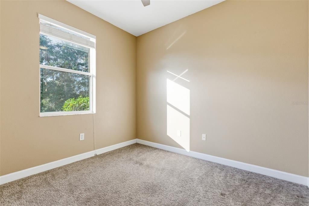 En Venta: $455,000 (4 camas, 3 baños, 2025 Pies cuadrados)