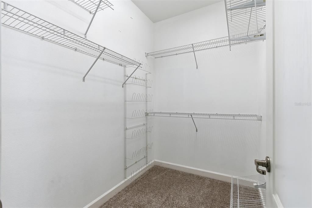 En Venta: $455,000 (4 camas, 3 baños, 2025 Pies cuadrados)