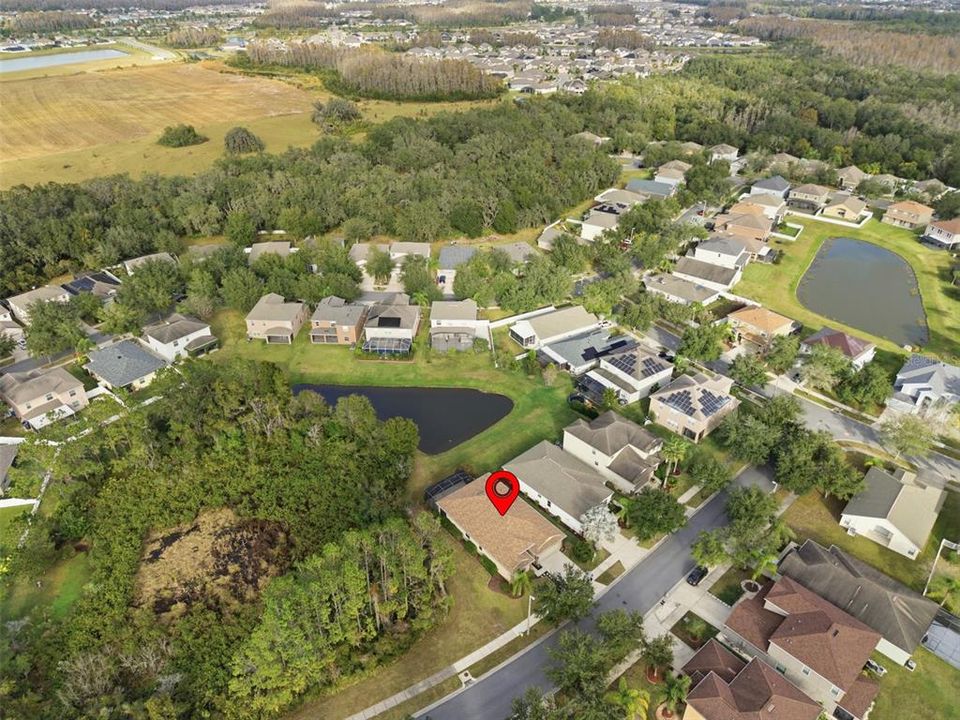 En Venta: $455,000 (4 camas, 3 baños, 2025 Pies cuadrados)