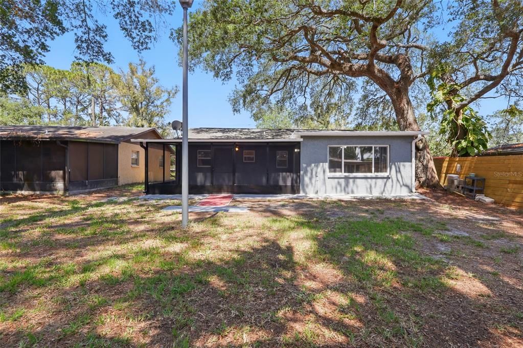 待售: $198,000 (2 贝兹, 2 浴室, 920 平方英尺)