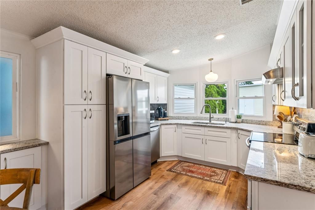 待售: $249,500 (2 贝兹, 2 浴室, 1246 平方英尺)