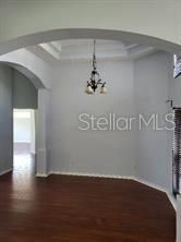 En Venta: $499,000 (4 camas, 2 baños, 2303 Pies cuadrados)