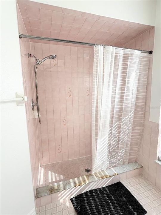 出租: $2,400 (3 贝兹, 2 浴室, 1680 平方英尺)