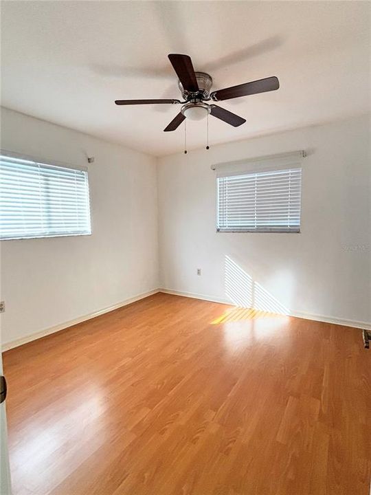 出租: $2,400 (3 贝兹, 2 浴室, 1680 平方英尺)