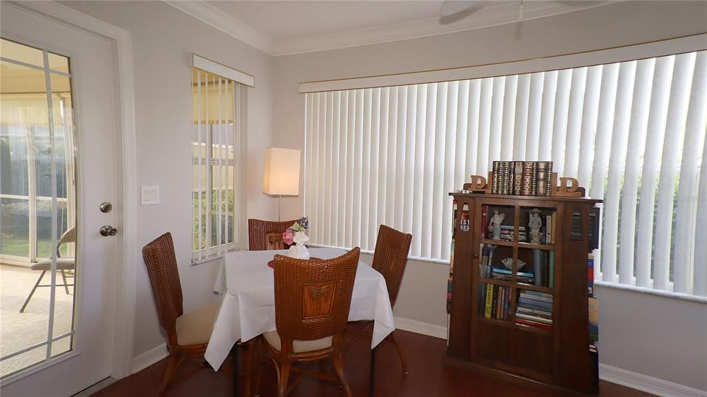 For Sale: $349,000 (3 beds, 2 baths, 1527 Square Feet)