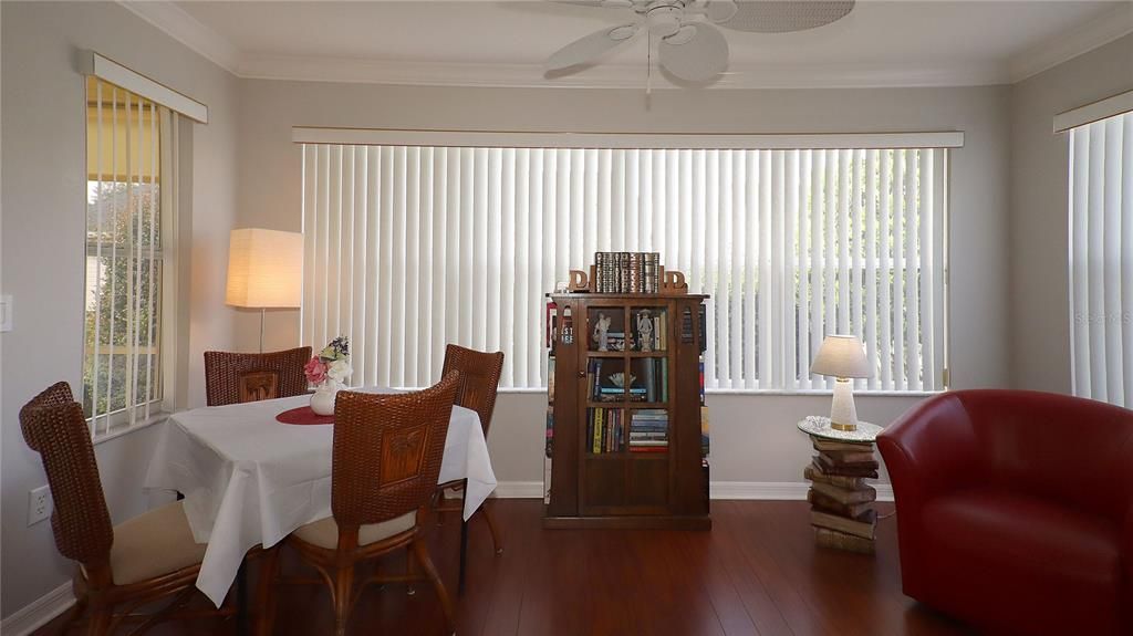 For Sale: $349,000 (3 beds, 2 baths, 1527 Square Feet)