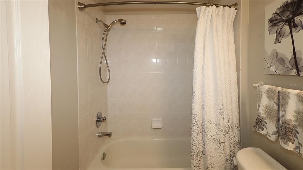 For Sale: $349,000 (3 beds, 2 baths, 1527 Square Feet)