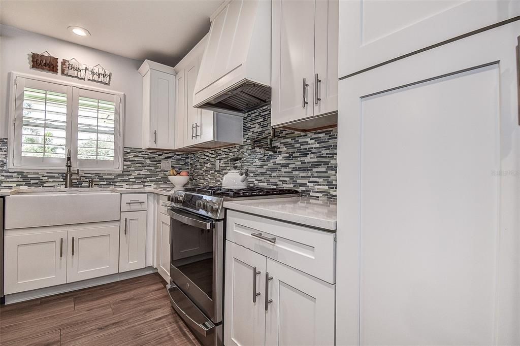 待售: $945,000 (3 贝兹, 3 浴室, 2057 平方英尺)