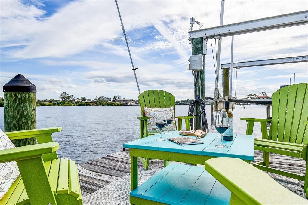 待售: $945,000 (3 贝兹, 3 浴室, 2057 平方英尺)