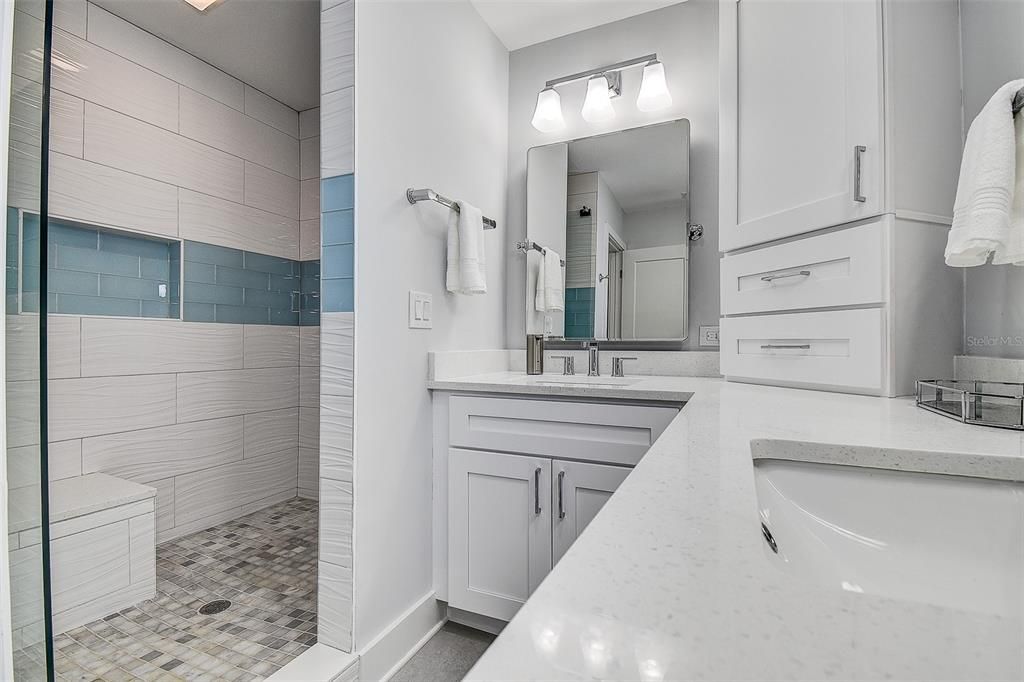 待售: $945,000 (3 贝兹, 3 浴室, 2057 平方英尺)