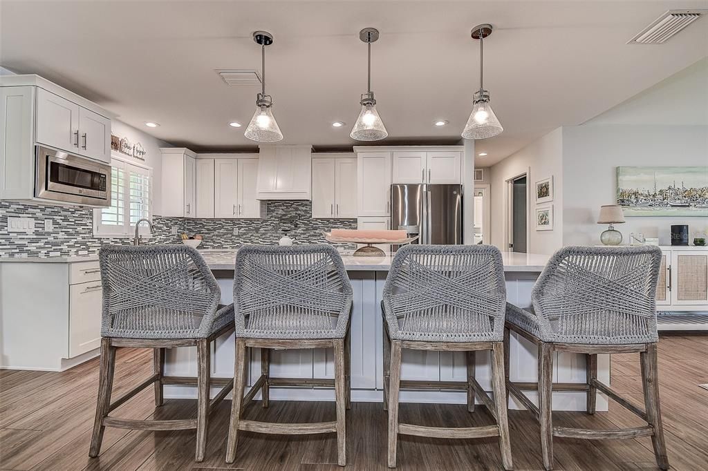 待售: $945,000 (3 贝兹, 3 浴室, 2057 平方英尺)