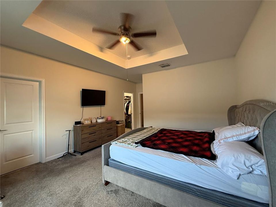 For Rent: $2,400 (3 beds, 2 baths, 1859 Square Feet)