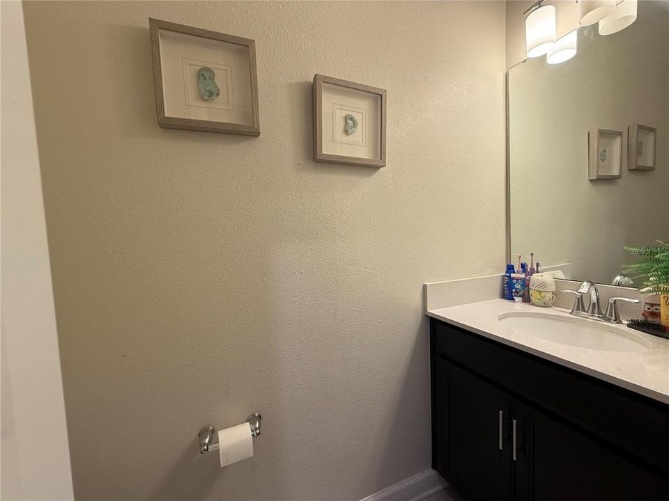 For Rent: $2,400 (3 beds, 2 baths, 1859 Square Feet)