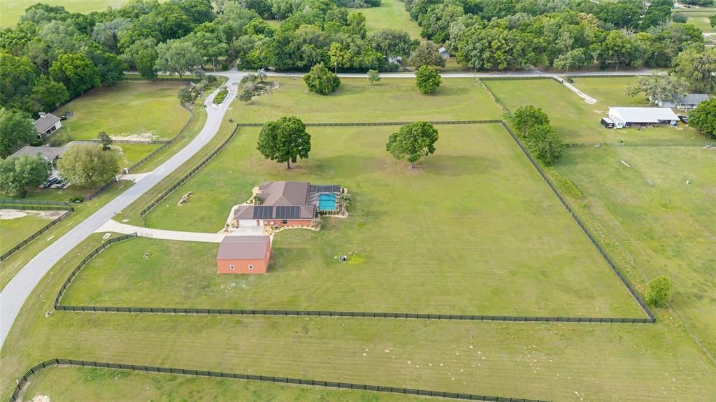 На продажу: $799,000 (3 спален, 2 ванн, 2517 Квадратных фут)