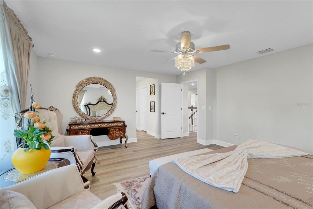 待售: $720,000 (4 贝兹, 3 浴室, 3210 平方英尺)