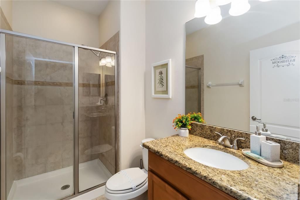 En Venta: $359,000 (4 camas, 3 baños, 2178 Pies cuadrados)