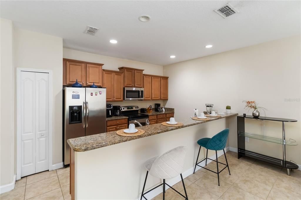 En Venta: $359,000 (4 camas, 3 baños, 2178 Pies cuadrados)