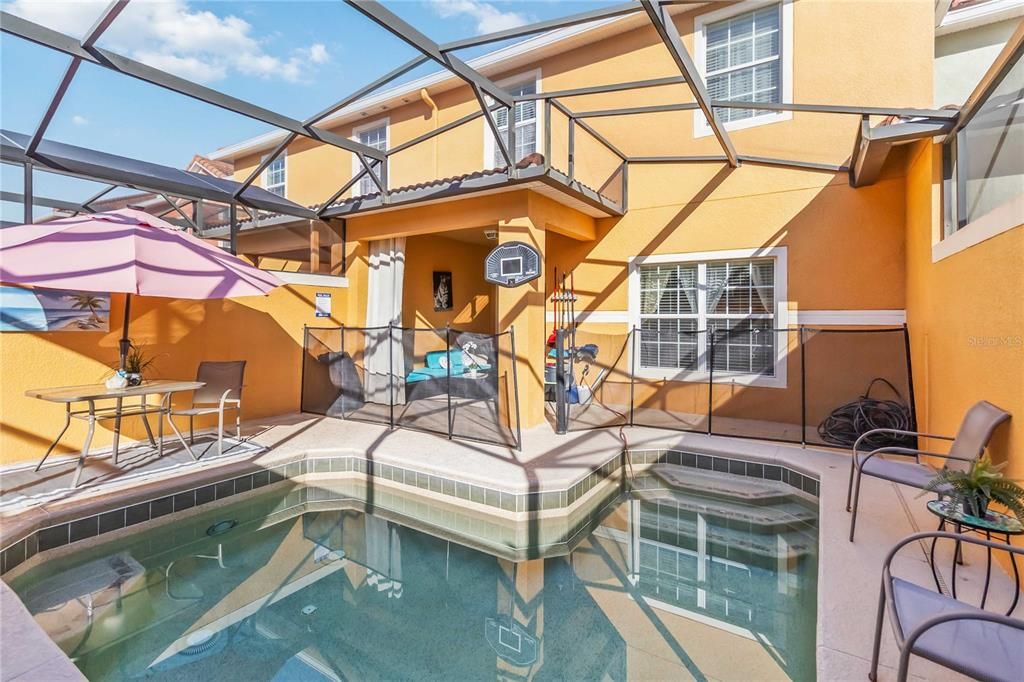 En Venta: $359,000 (4 camas, 3 baños, 2178 Pies cuadrados)