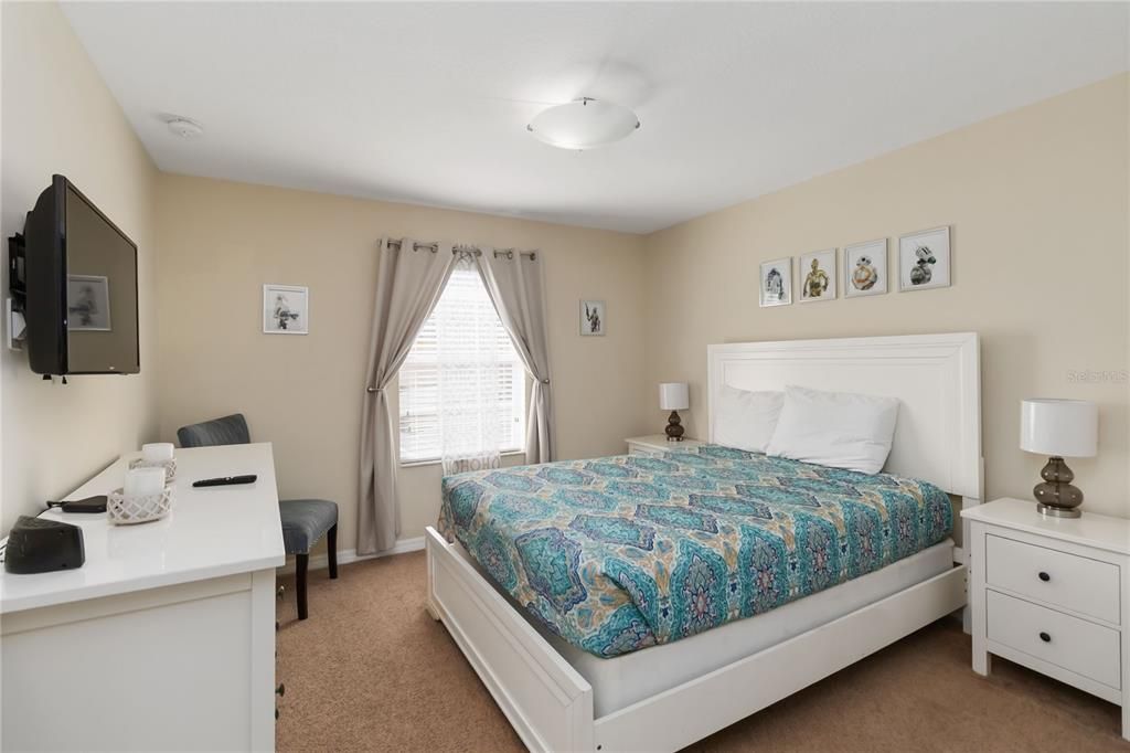 En Venta: $359,000 (4 camas, 3 baños, 2178 Pies cuadrados)