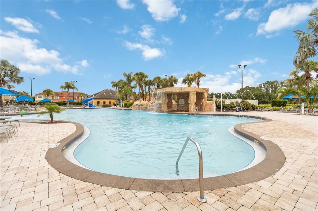 En Venta: $359,000 (4 camas, 3 baños, 2178 Pies cuadrados)