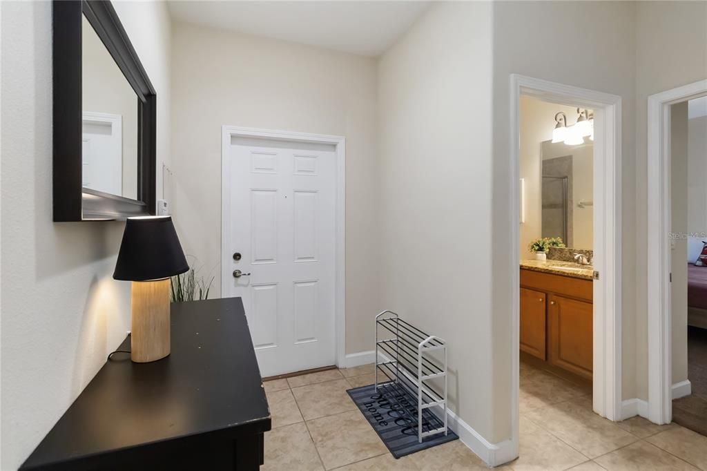 En Venta: $359,000 (4 camas, 3 baños, 2178 Pies cuadrados)