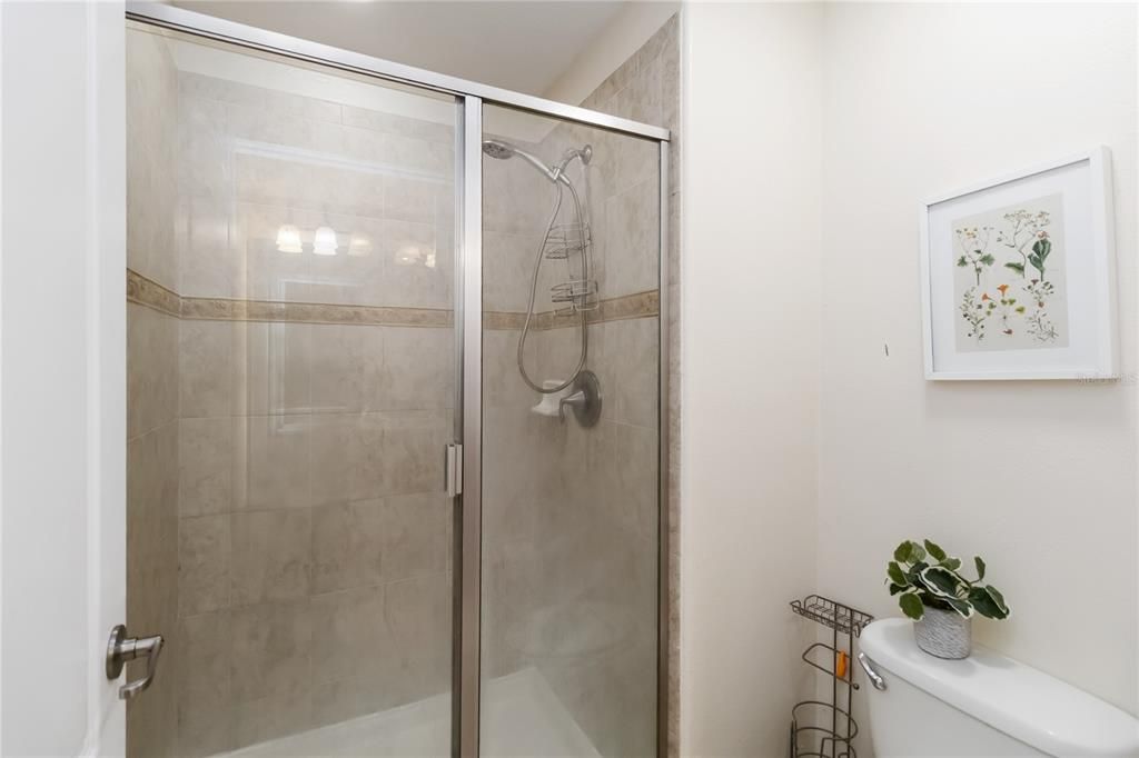 En Venta: $359,000 (4 camas, 3 baños, 2178 Pies cuadrados)