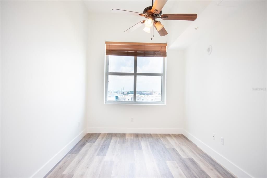 For Rent: $2,300 (1 beds, 1 baths, 840 Square Feet)