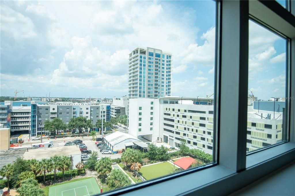 For Rent: $2,300 (1 beds, 1 baths, 840 Square Feet)