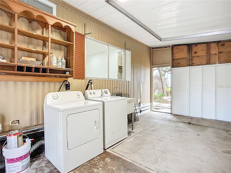 待售: $65,000 (3 贝兹, 2 浴室, 1104 平方英尺)