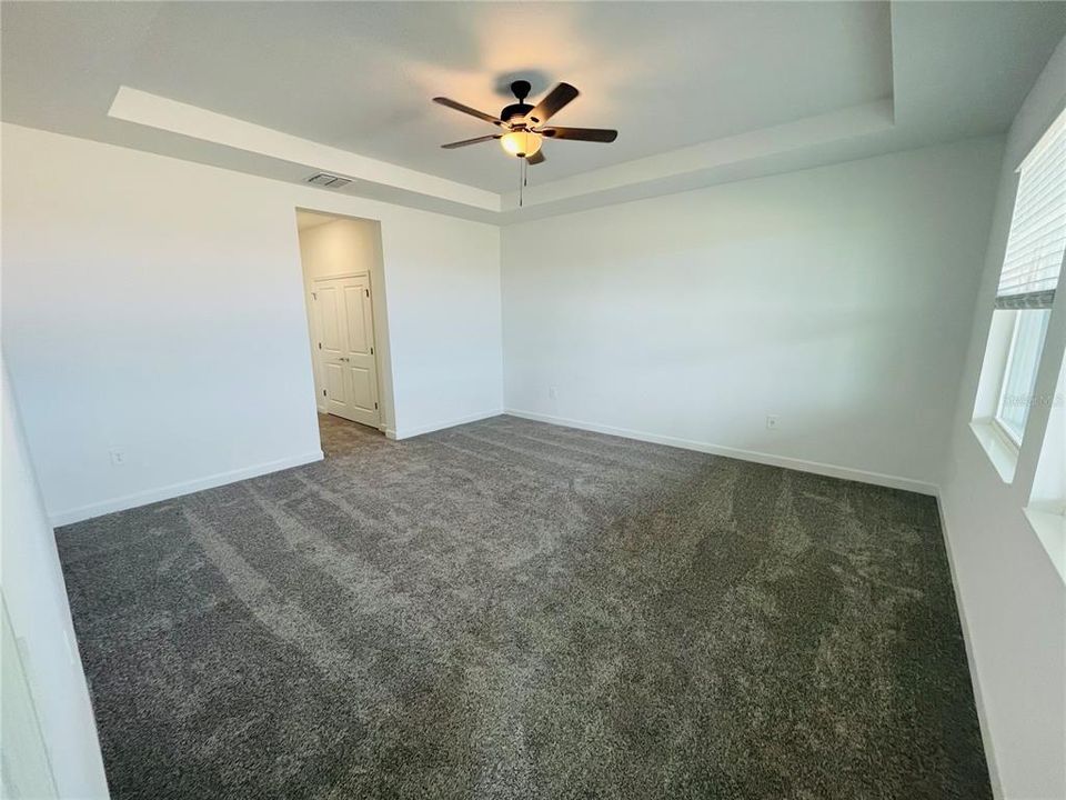 出租: $3,249 (4 贝兹, 3 浴室, 2911 平方英尺)