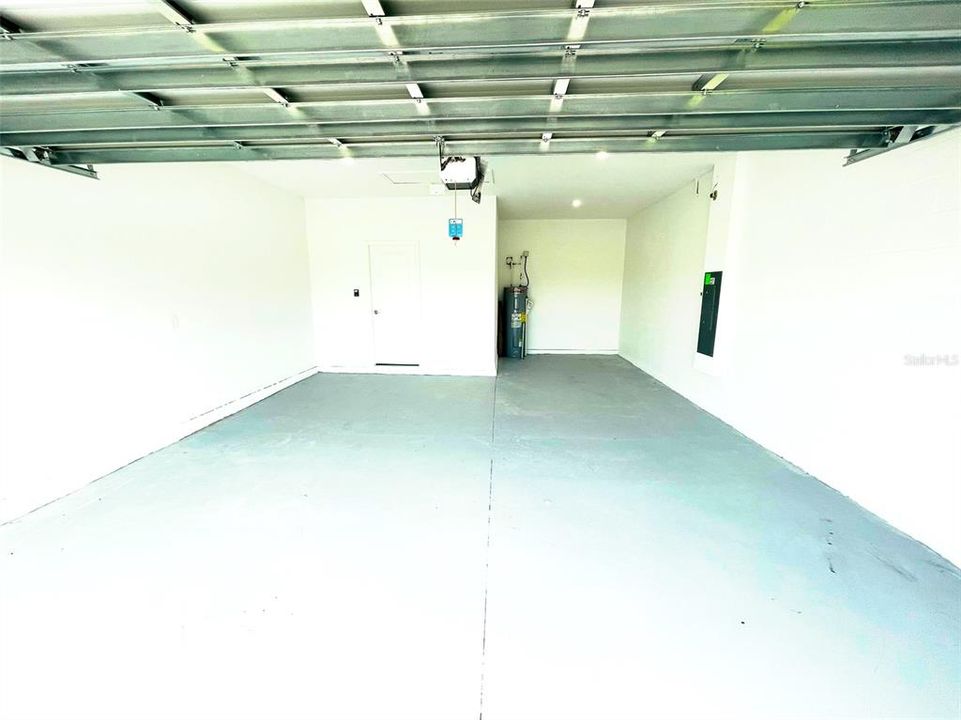 出租: $3,249 (4 贝兹, 3 浴室, 2911 平方英尺)