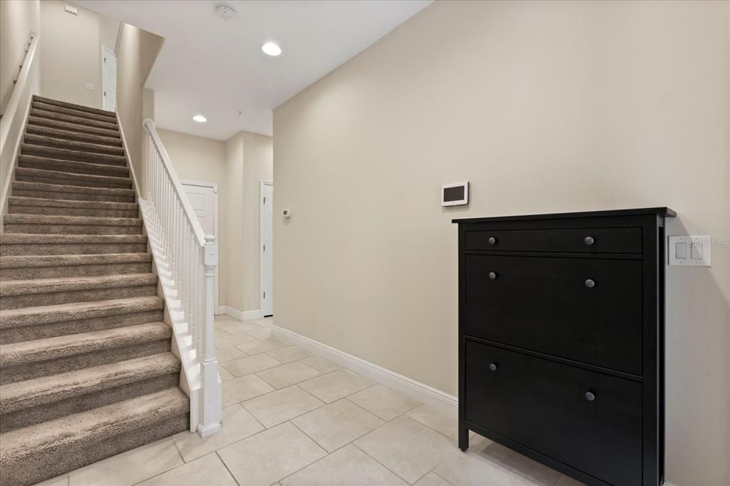 出租: $2,600 (3 贝兹, 3 浴室, 2191 平方英尺)