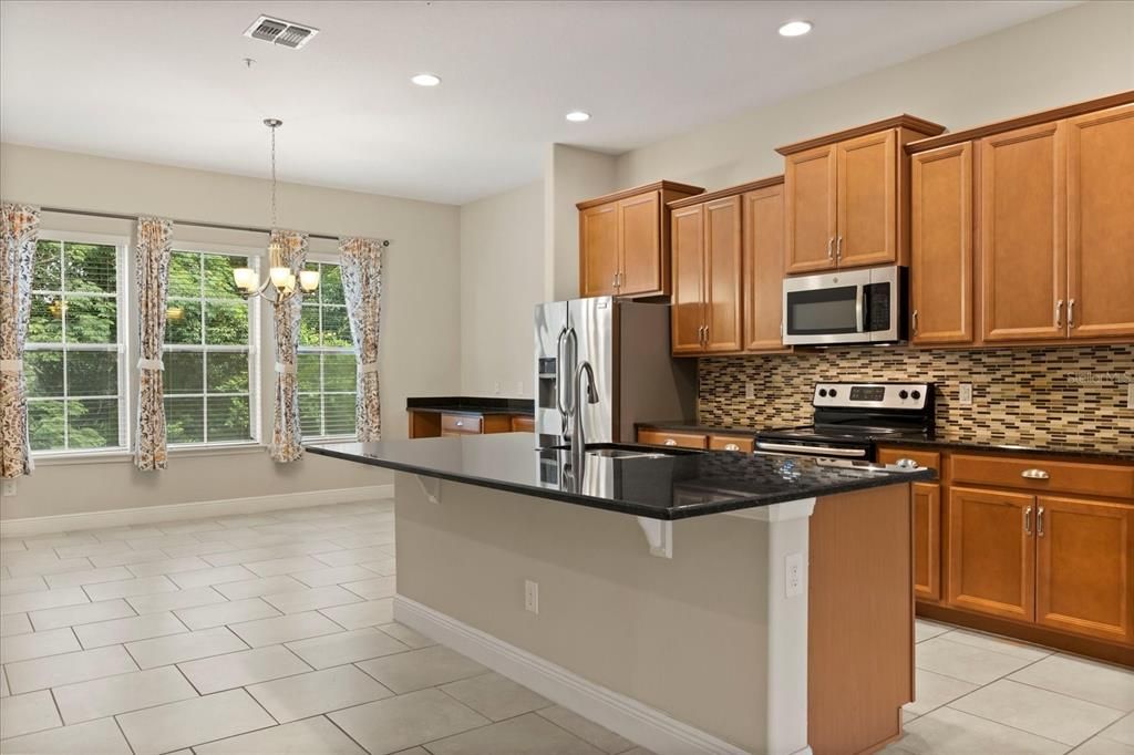 出租: $2,600 (3 贝兹, 3 浴室, 2191 平方英尺)