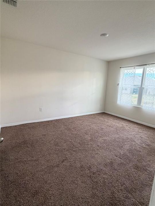 For Rent: $2,300 (4 beds, 2 baths, 1846 Square Feet)