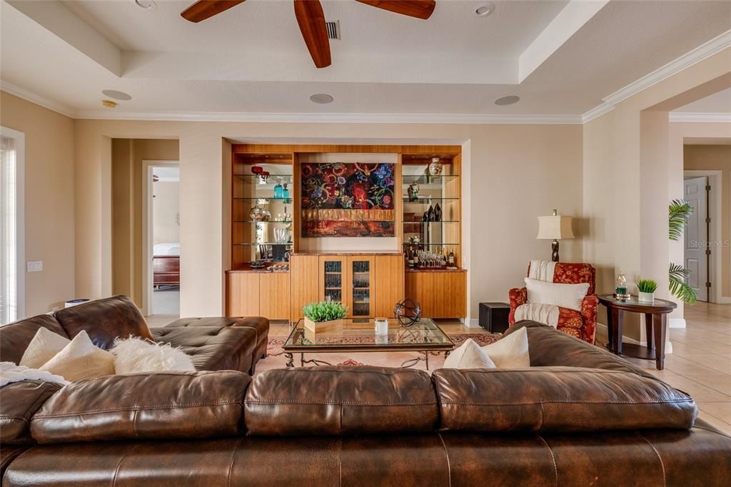 For Sale: $1,450,000 (3 beds, 2 baths, 3124 Square Feet)