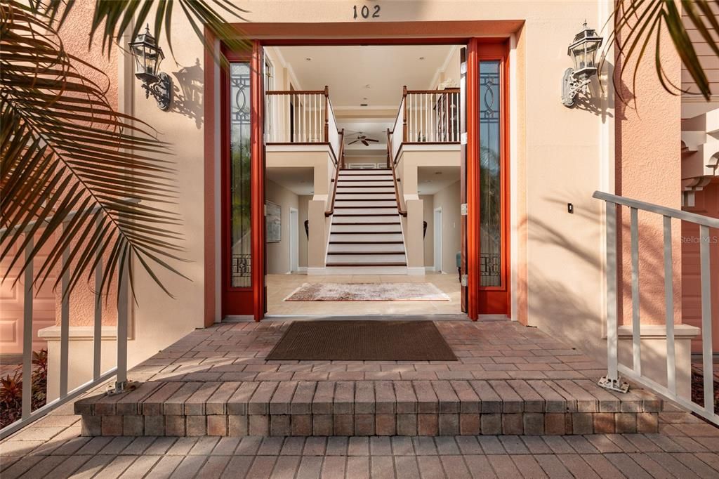 For Sale: $1,450,000 (3 beds, 2 baths, 3124 Square Feet)