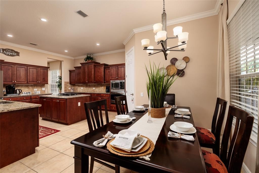 For Sale: $1,450,000 (3 beds, 2 baths, 3124 Square Feet)