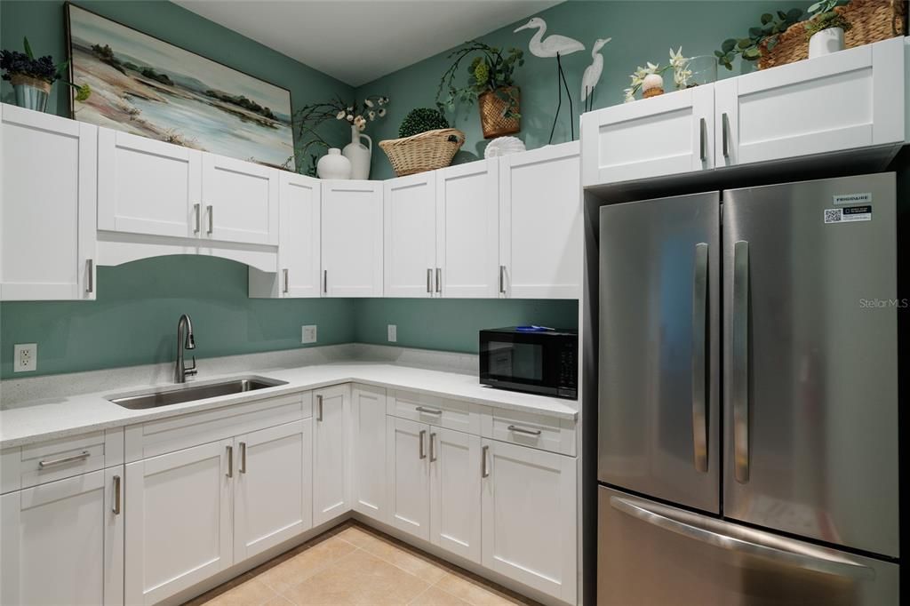 For Sale: $1,450,000 (3 beds, 2 baths, 3124 Square Feet)