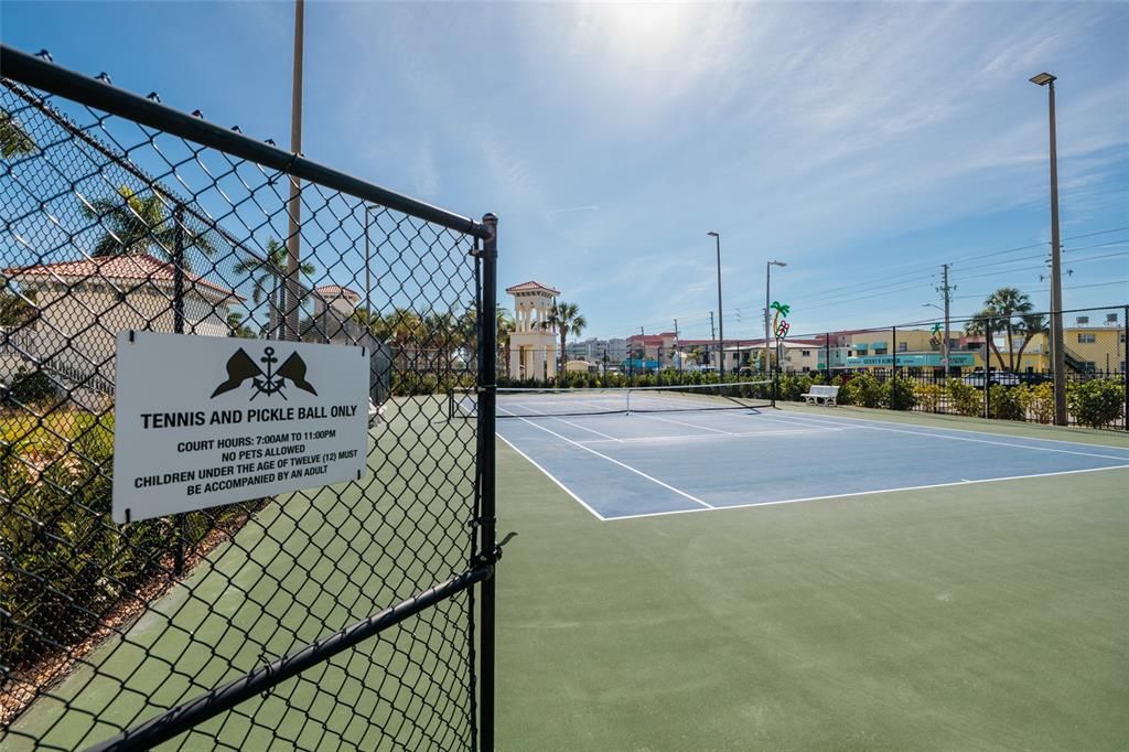 For Sale: $1,450,000 (3 beds, 2 baths, 3124 Square Feet)