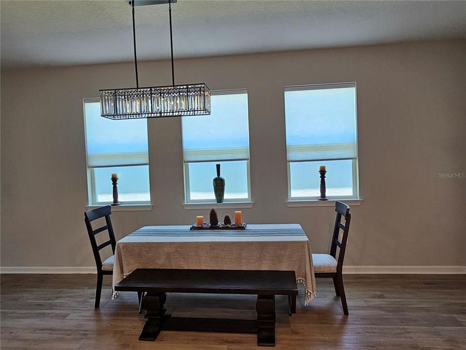 For Sale: $465,000 (3 beds, 2 baths, 1787 Square Feet)