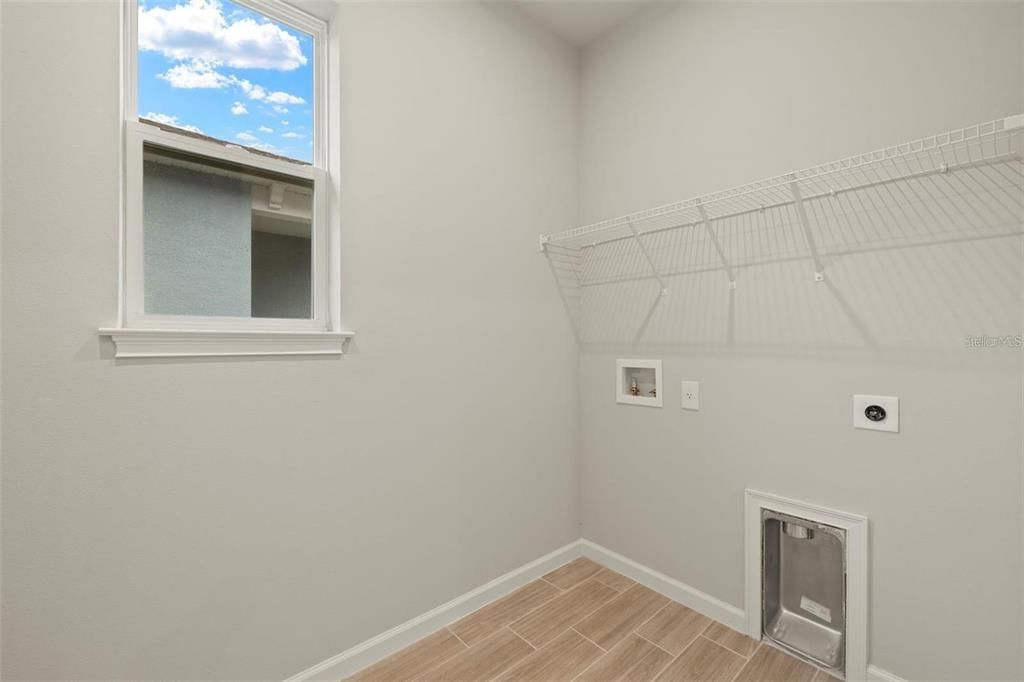 For Sale: $465,000 (3 beds, 2 baths, 1787 Square Feet)