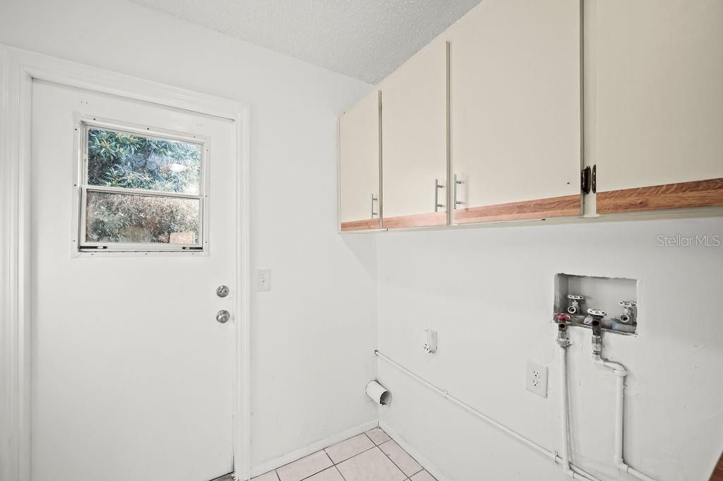 En Venta: $140,000 (3 camas, 2 baños, 1140 Pies cuadrados)